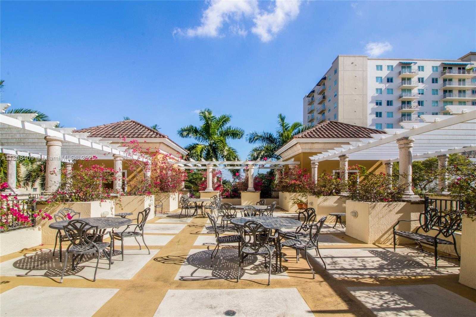 Small Image of 20 CALABRIA AVE #302, Coral Gables Number 19