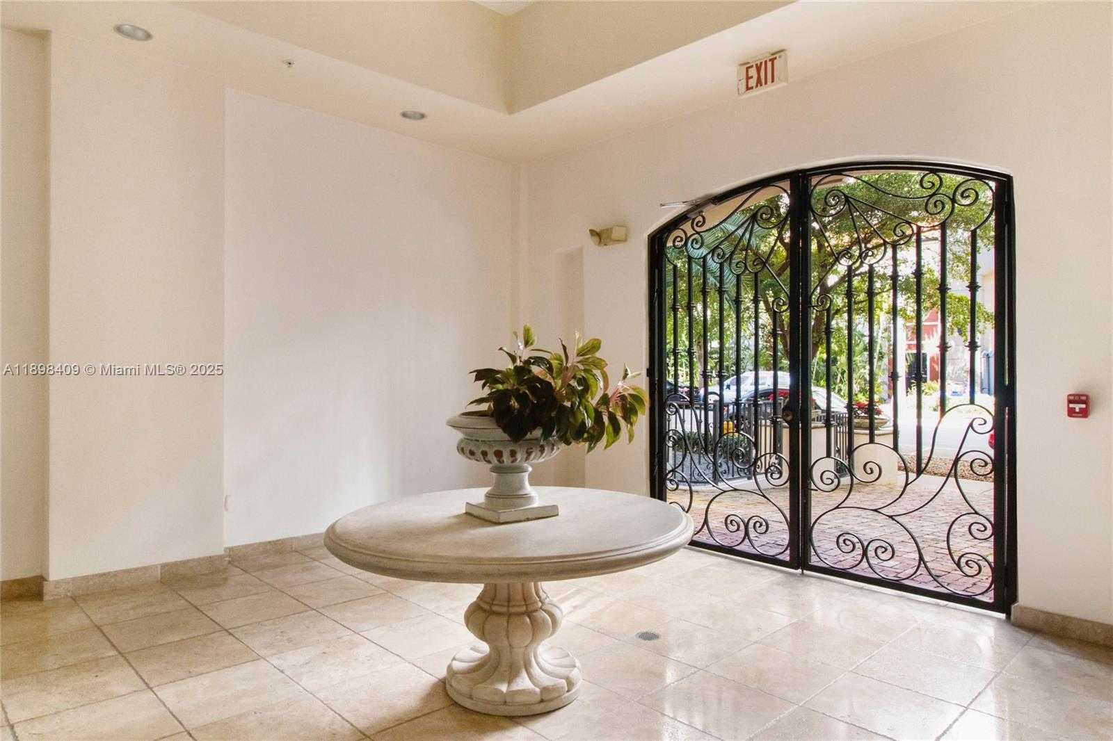 Small Image of 20 CALABRIA AVE #302, Coral Gables Number 21