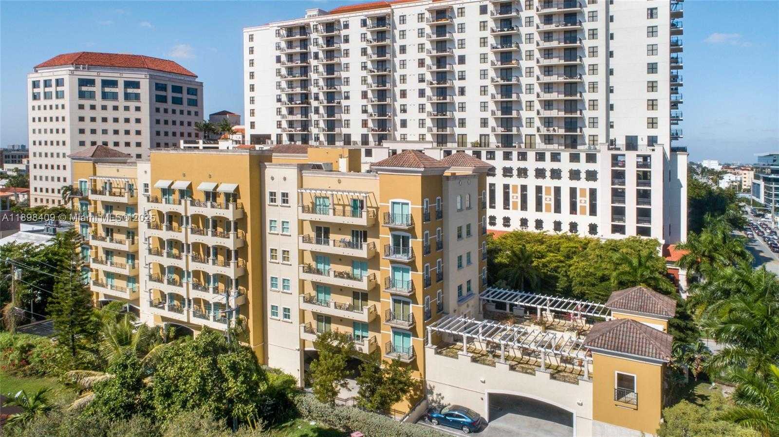 Small Image of 20 CALABRIA AVE #302, Coral Gables Number 28