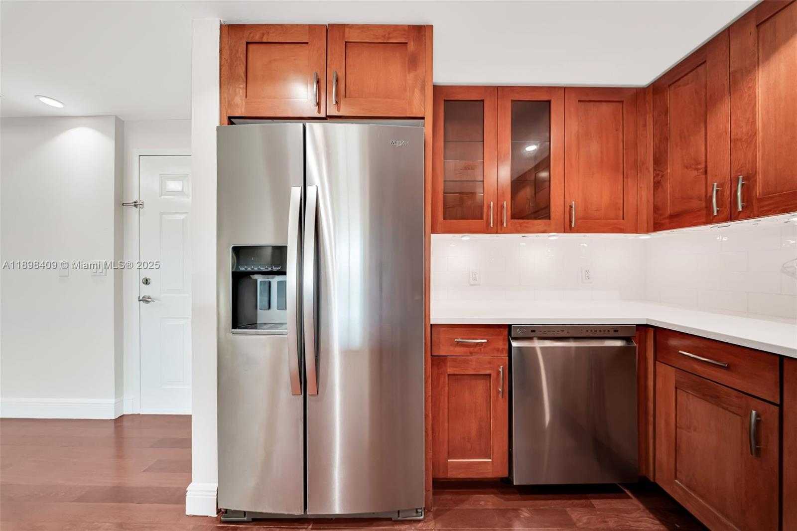 Small Image of 20 CALABRIA AVE #302, Coral Gables Number 3