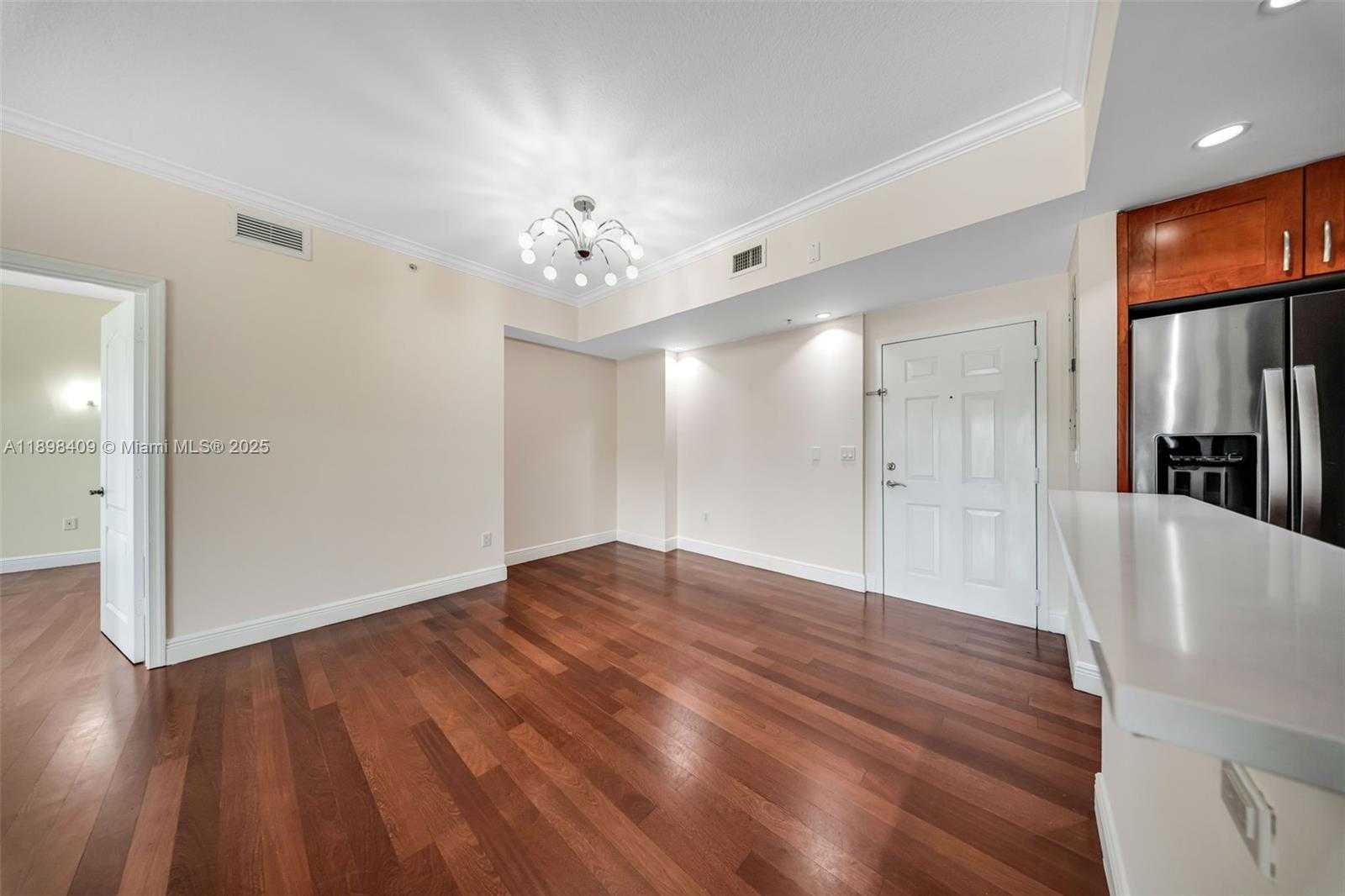 Small Image of 20 CALABRIA AVE #302, Coral Gables Number 5