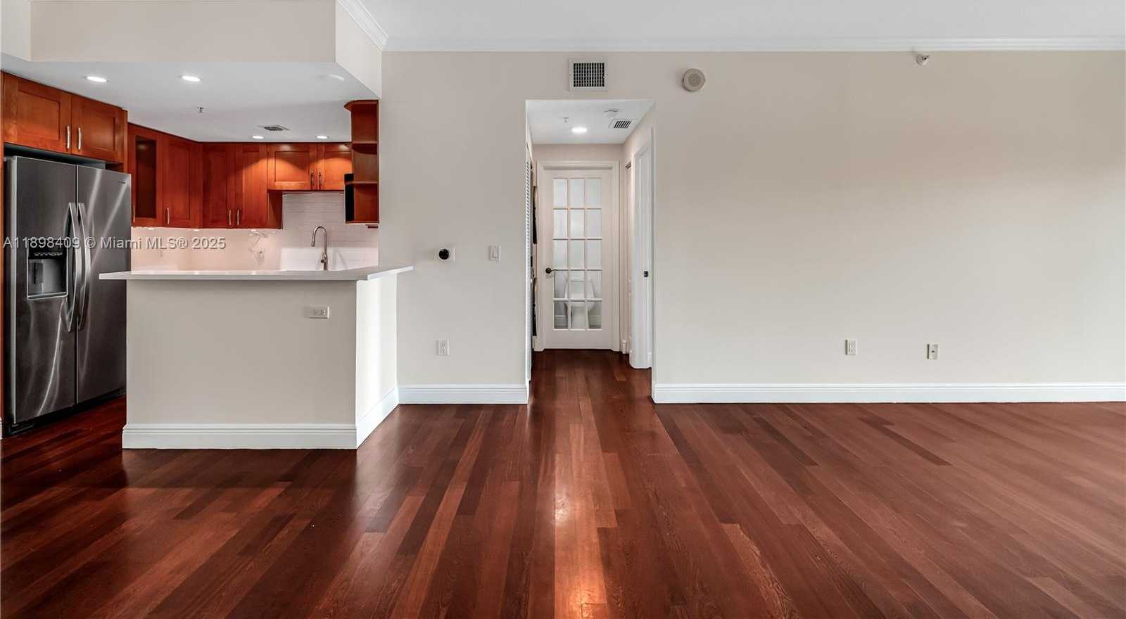 Small Image of 20 CALABRIA AVE #302, Coral Gables Number 7