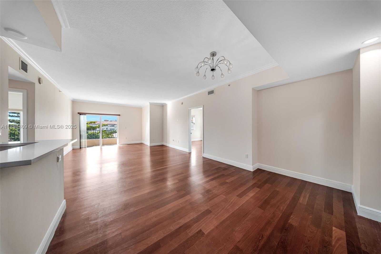 Small Image of 20 CALABRIA AVE #302, Coral Gables Number 8