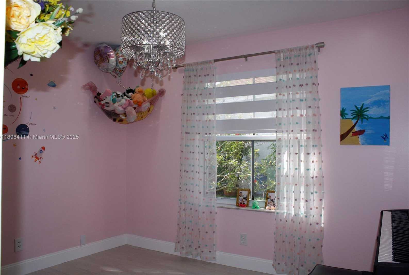 Small Image of 1096 MEADOWS DR, Weston Number 15