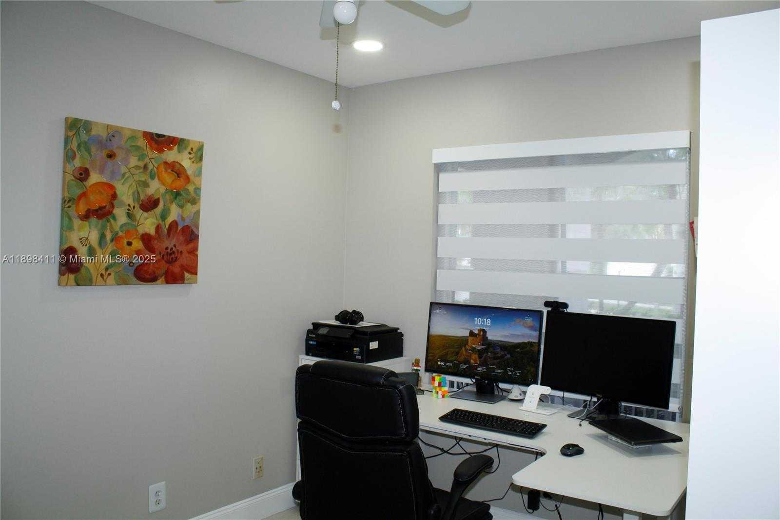 Small Image of 1096 MEADOWS DR, Weston Number 16