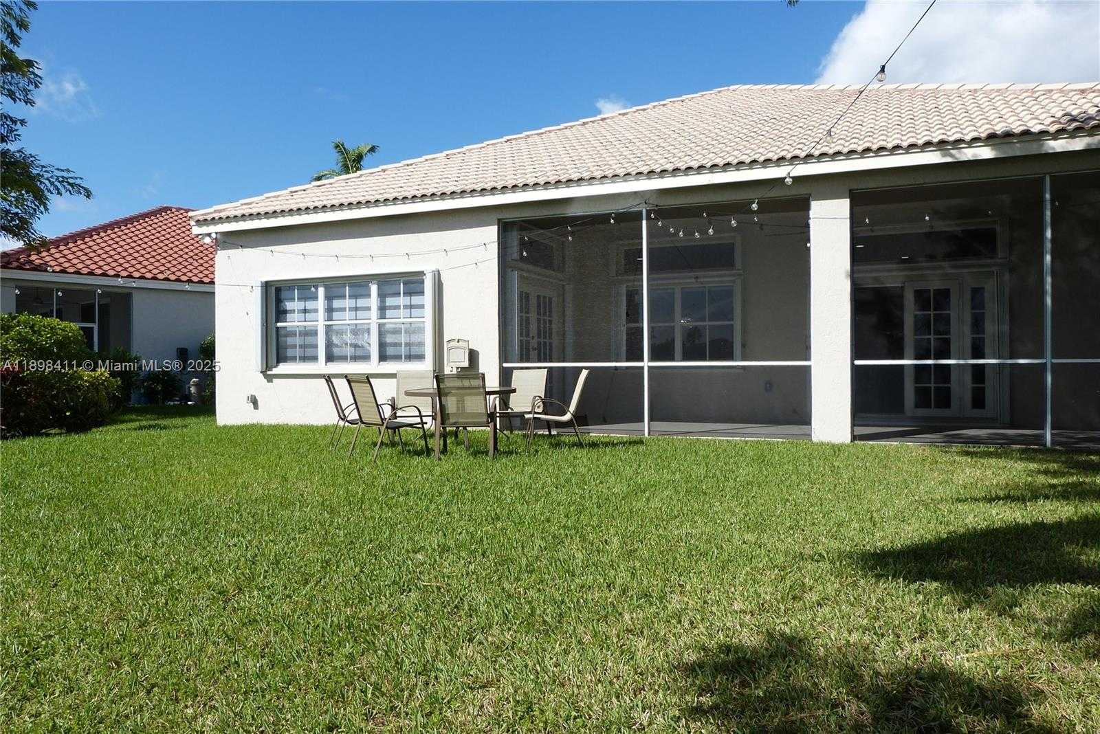 Small Image of 1096 MEADOWS DR, Weston Number 21
