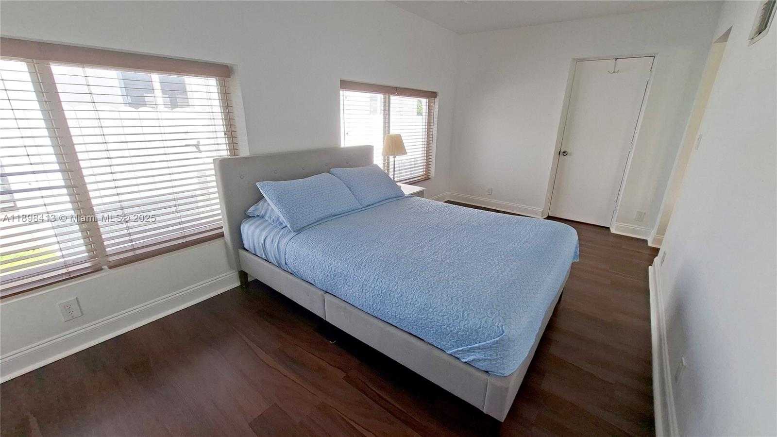 Small Image of 2407 SCOTT ST #1, Hollywood Number 19