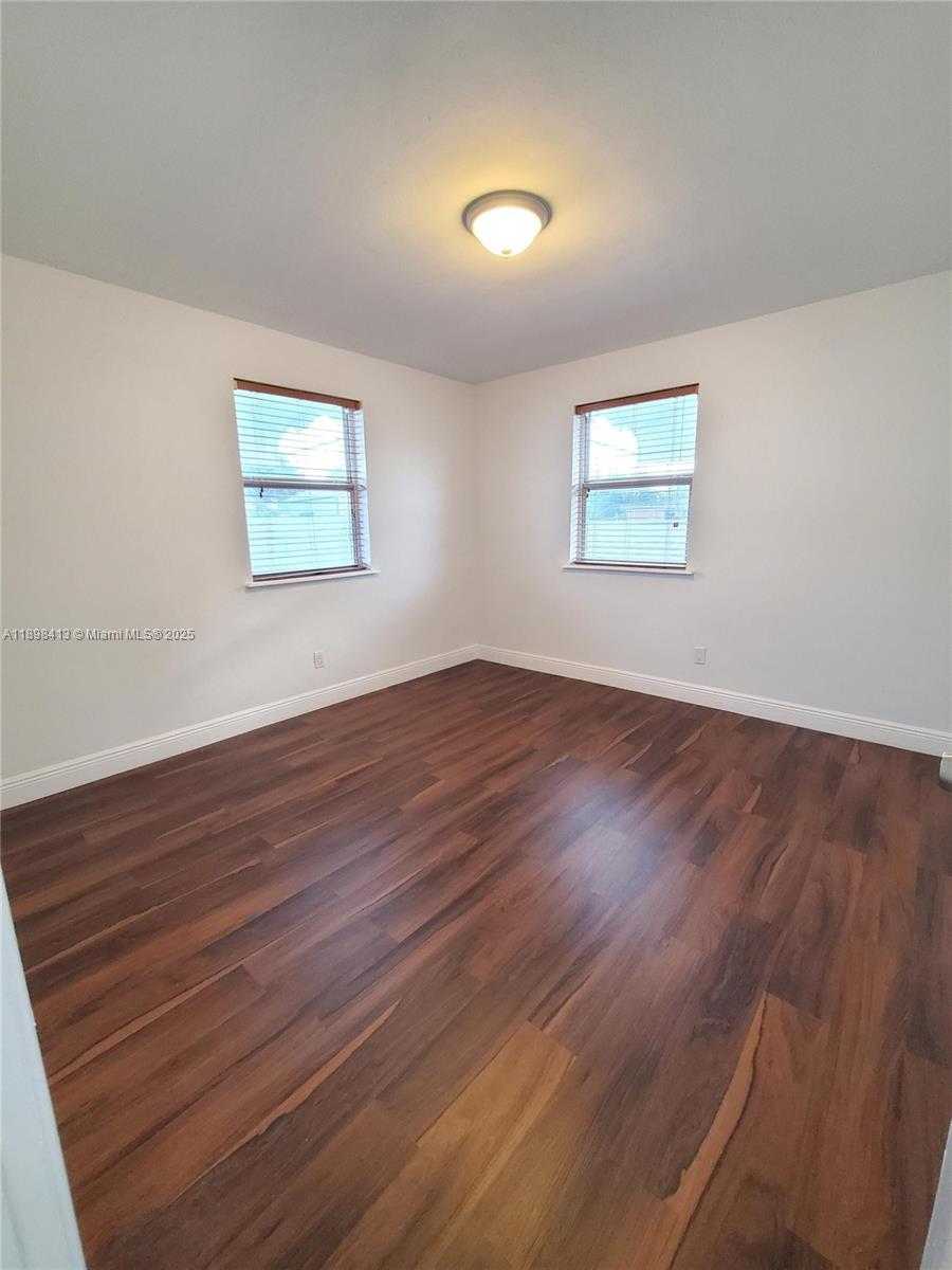 Small Image of 2407 SCOTT ST #1, Hollywood Number 23