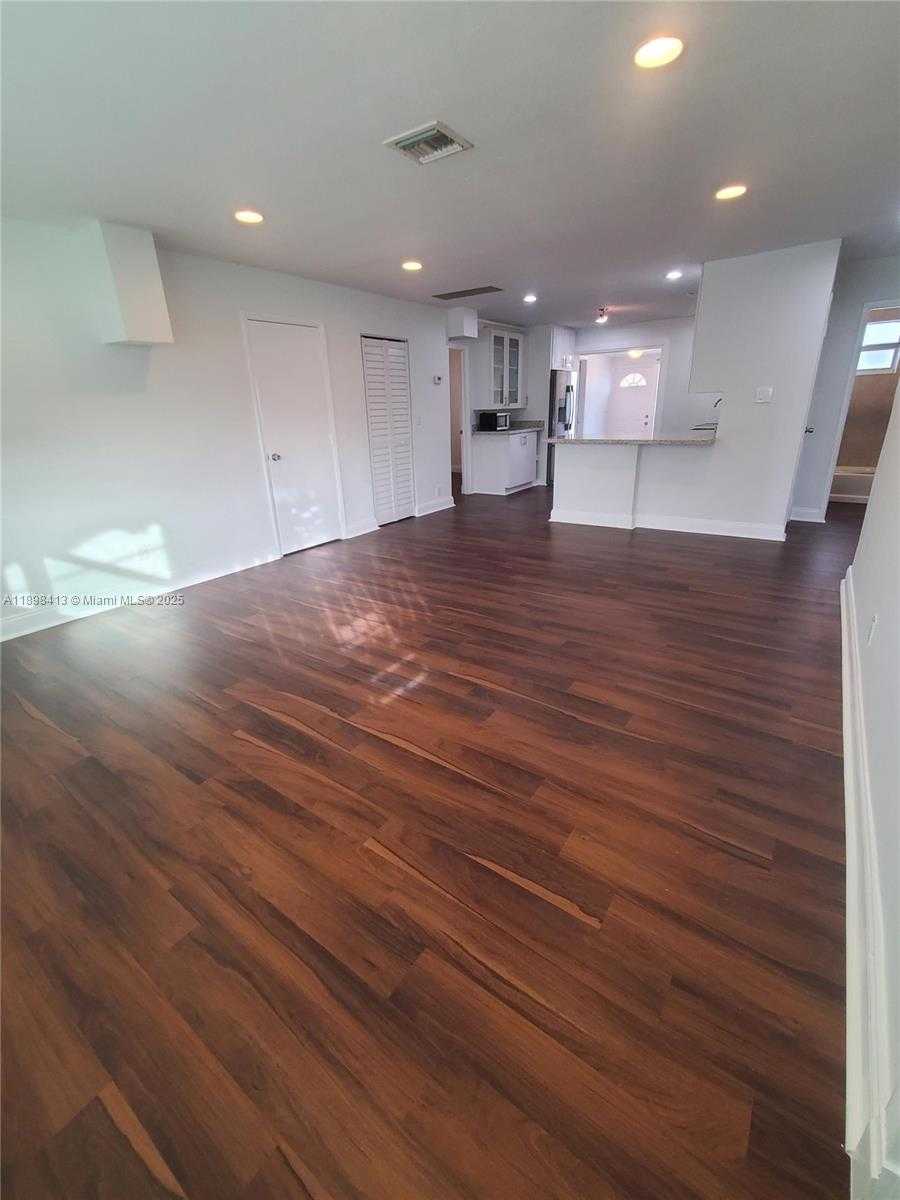 Small Image of 2407 SCOTT ST #1, Hollywood Number 25