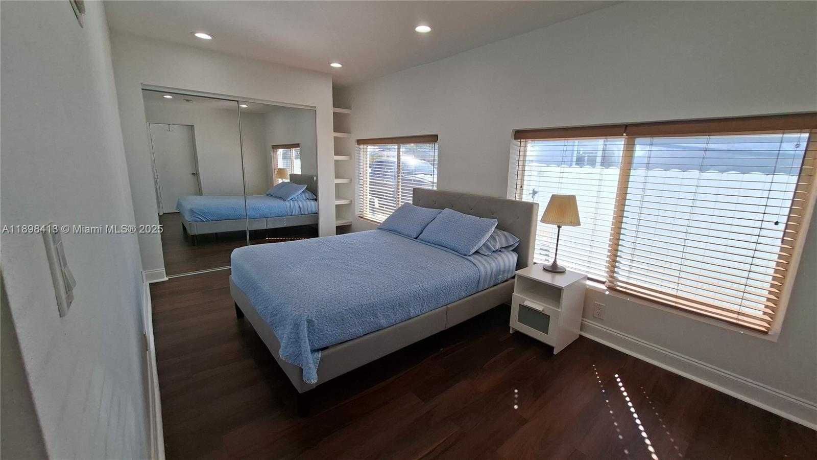 Small Image of 2407 SCOTT ST #1, Hollywood Number 5