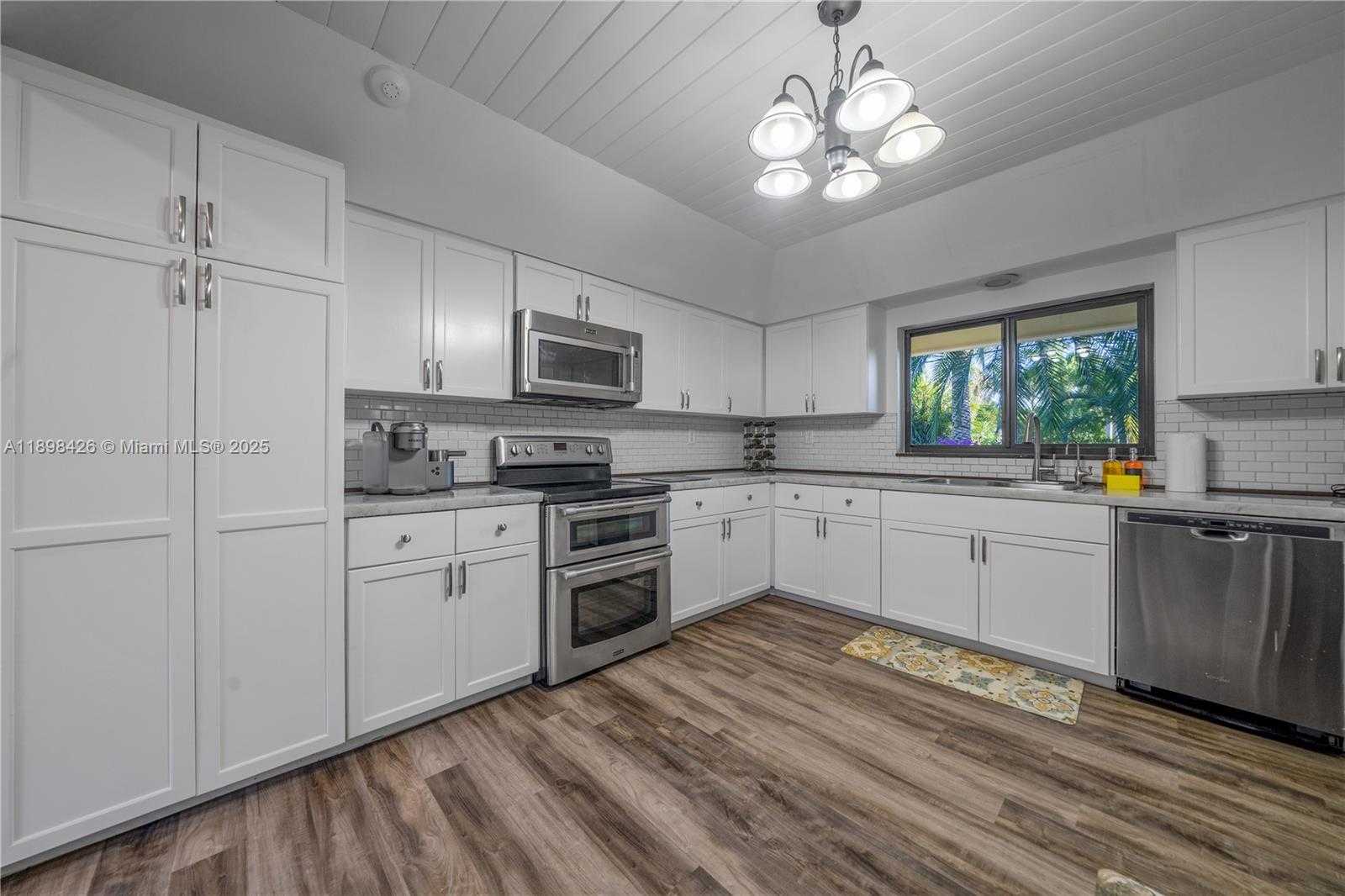 Small Image of 29880 SOUTH WEST 183RD CT, Homestead Number 10