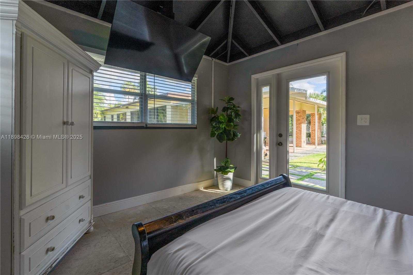 Small Image of 29880 SOUTH WEST 183RD CT, Homestead Number 21