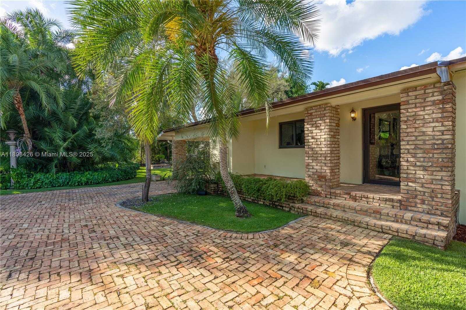 Small Image of 29880 SOUTH WEST 183RD CT, Homestead Number 35