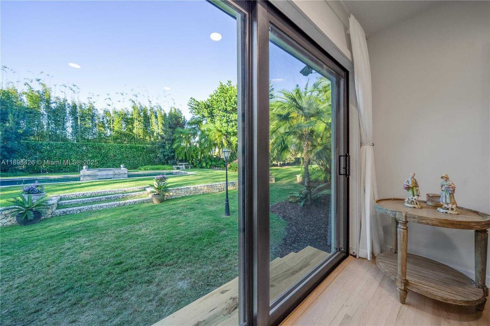 Small Image of 29880 SOUTH WEST 183RD CT, Homestead Number 6