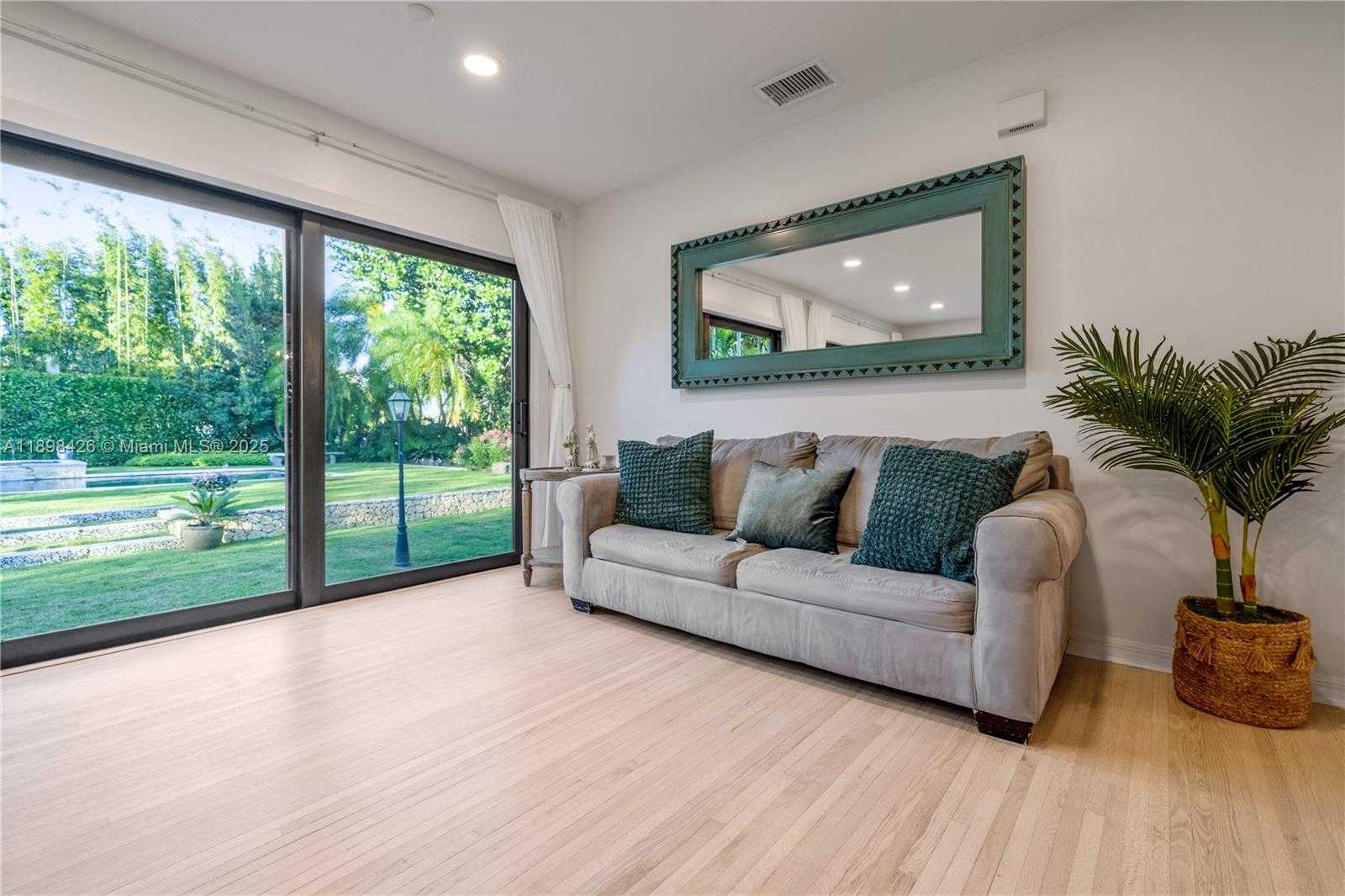 Small Image of 29880 SOUTH WEST 183RD CT, Homestead Number 7