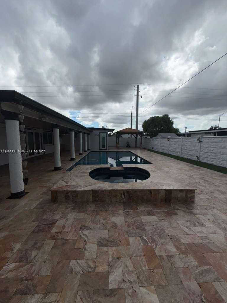 Small Image of 8700 SOUTH WEST 19TH TER, Miami Number 6