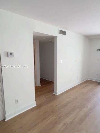 Small Image of 770 CLAUGHTON ISLAND DR #406, Miami Number 10