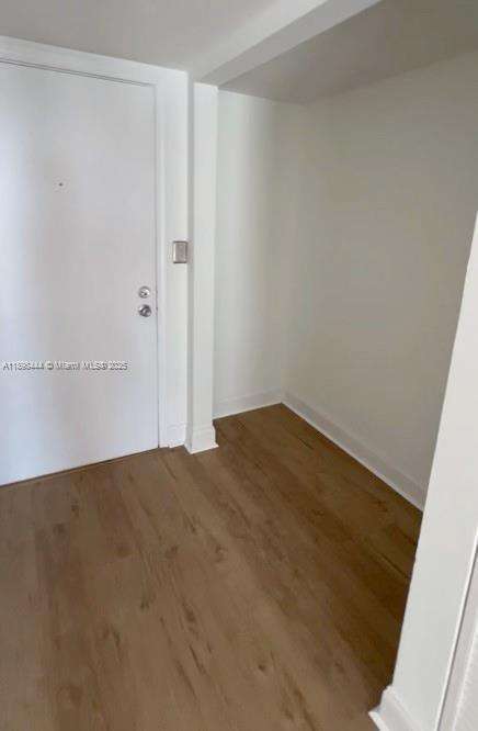 Small Image of 770 CLAUGHTON ISLAND DR #406, Miami Number 20