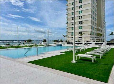 Small Image of 770 CLAUGHTON ISLAND DR #406, Miami Number 30