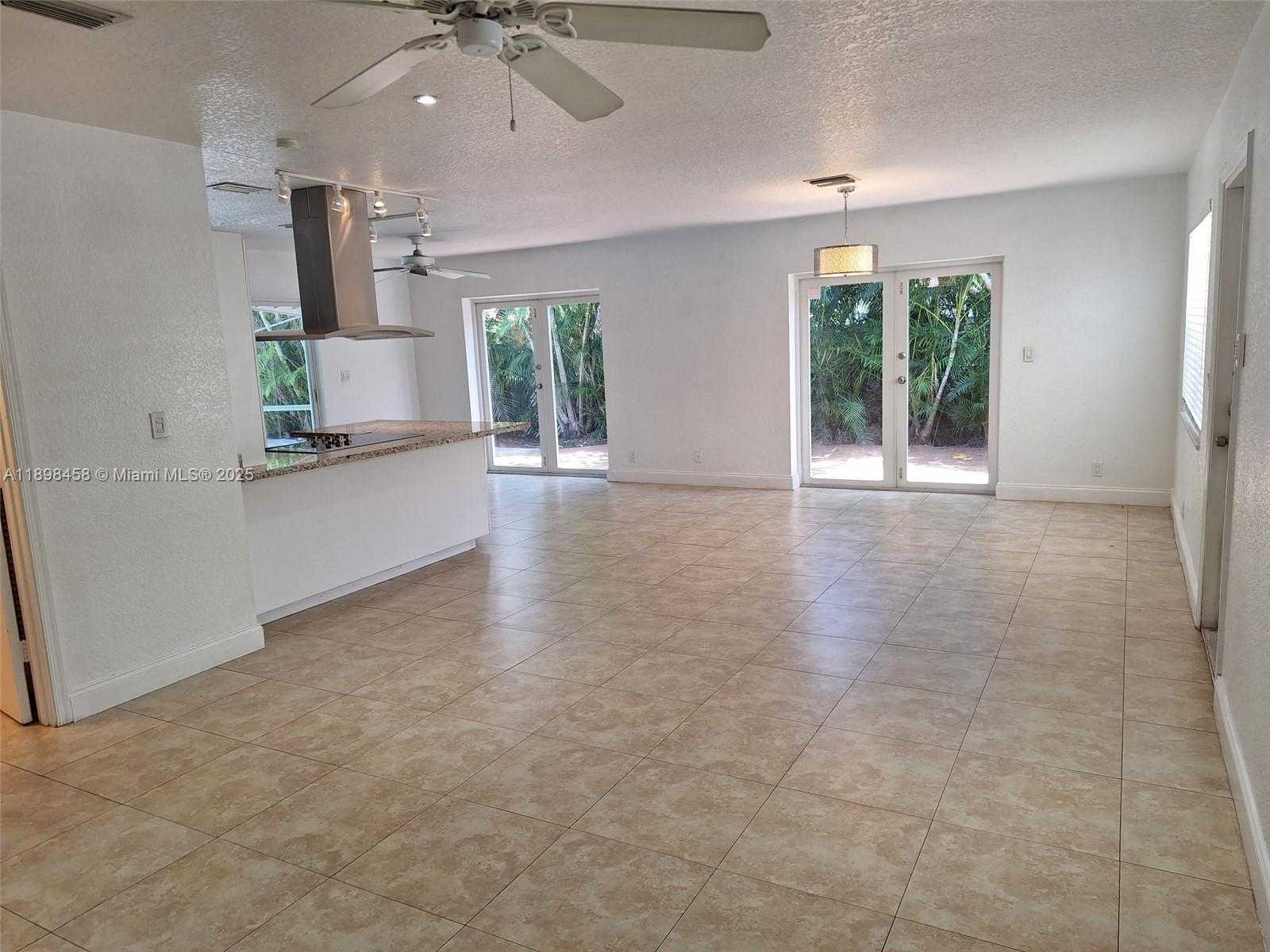 Small Image of 1575 NORTH EAST 38TH ST, Oakland Park Number 15