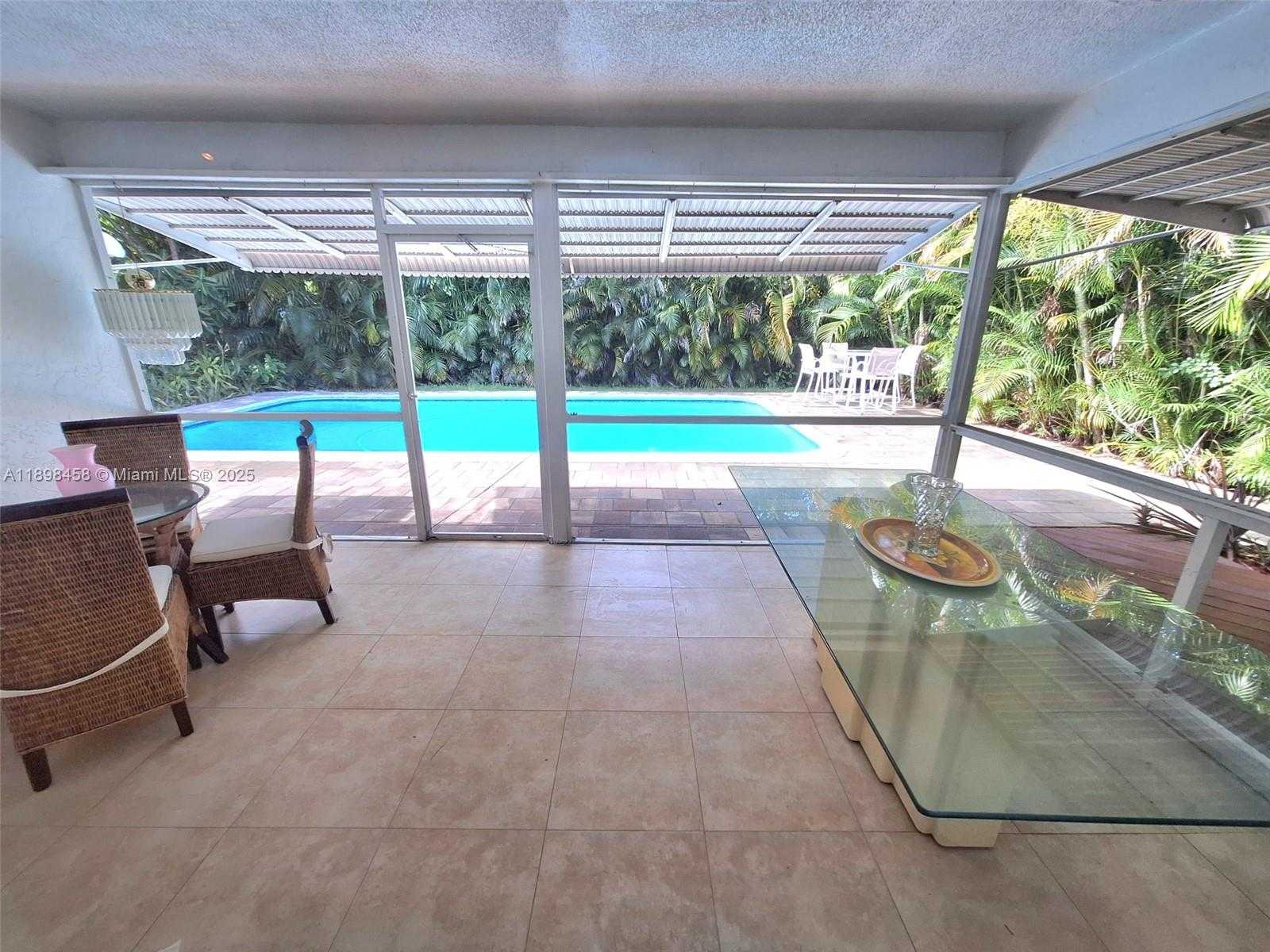 Small Image of 1575 NORTH EAST 38TH ST, Oakland Park Number 18