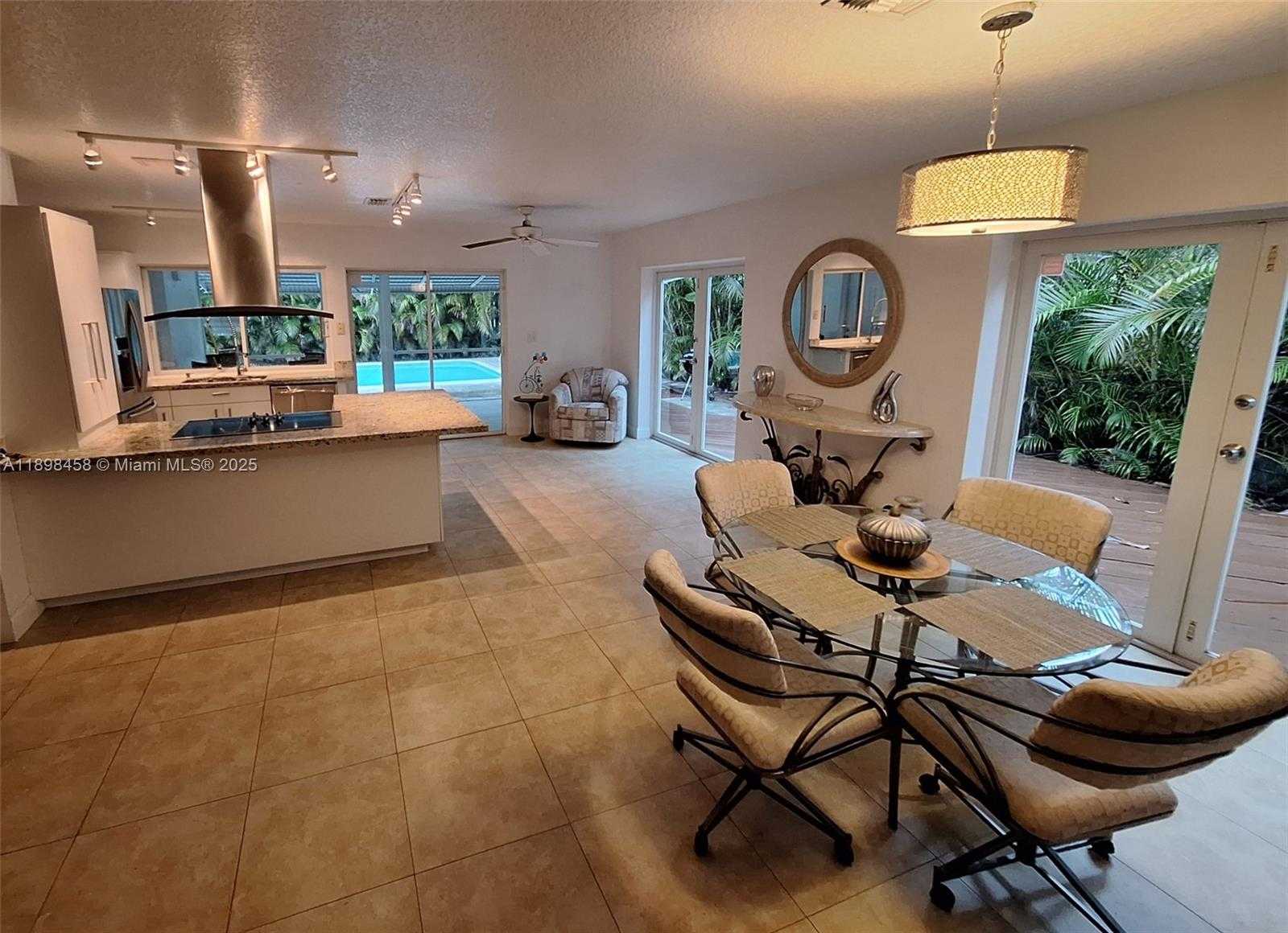 Small Image of 1575 NORTH EAST 38TH ST, Oakland Park Number 2