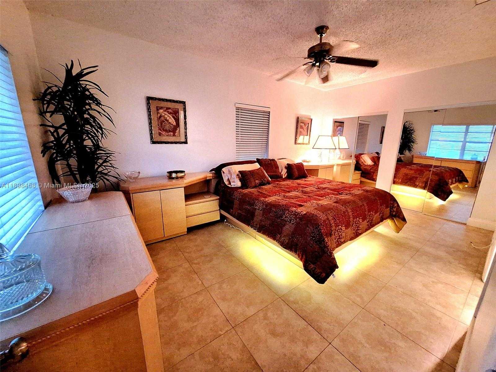 Small Image of 1575 NORTH EAST 38TH ST, Oakland Park Number 23
