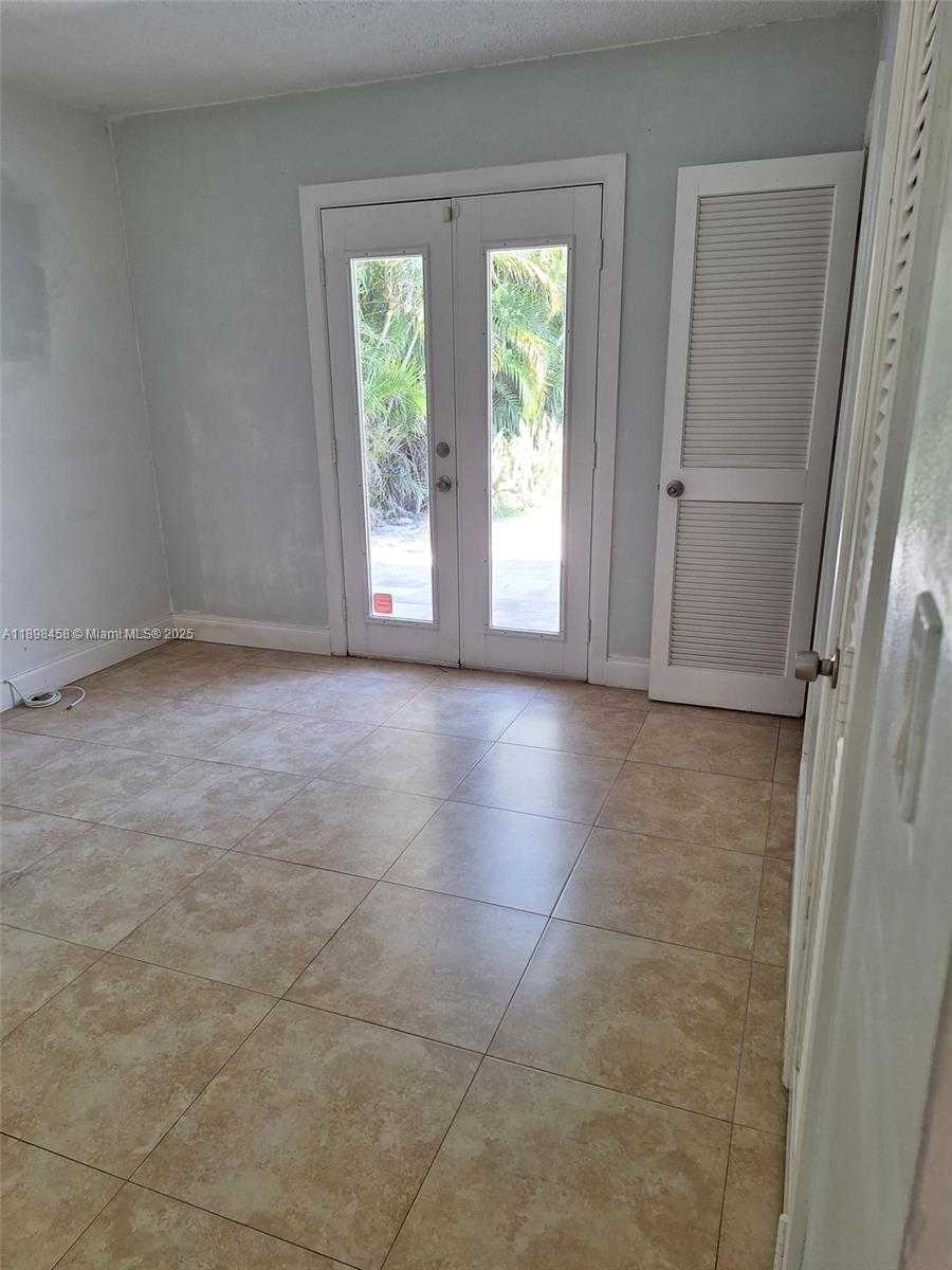 Small Image of 1575 NORTH EAST 38TH ST, Oakland Park Number 29