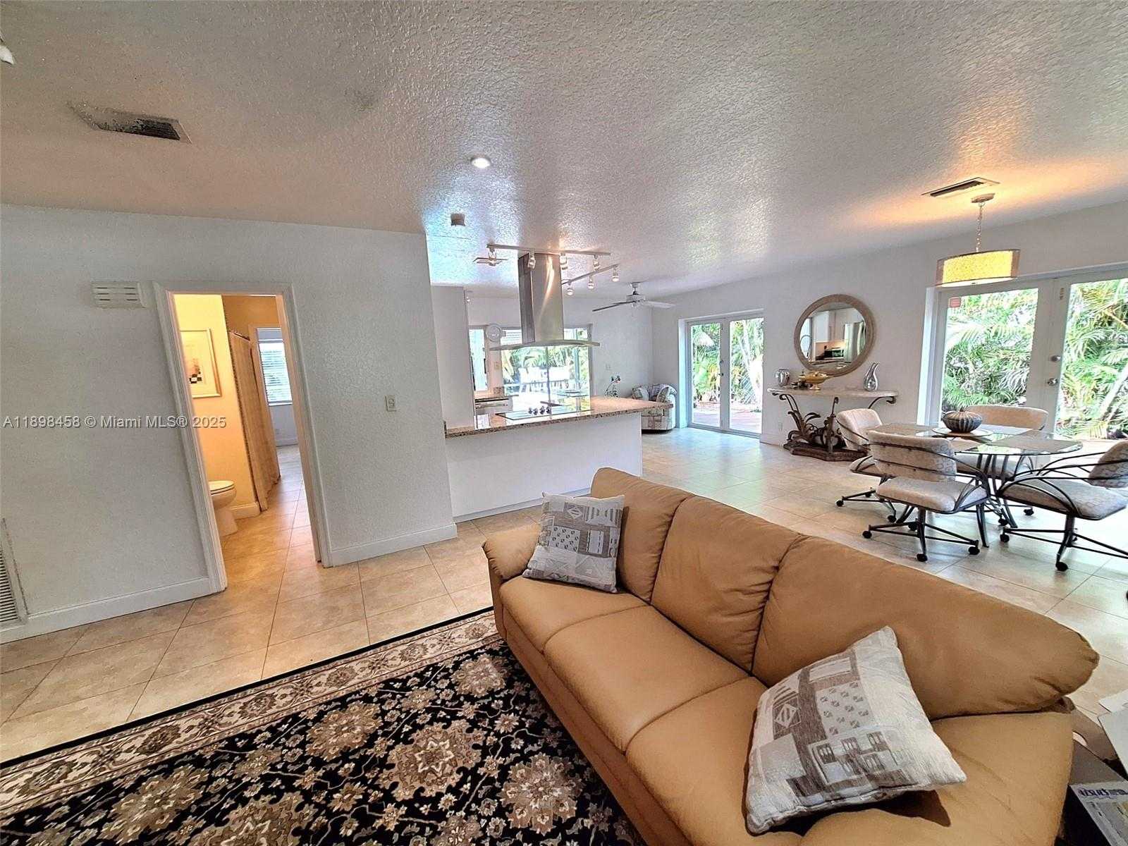 Small Image of 1575 NORTH EAST 38TH ST, Oakland Park Number 3