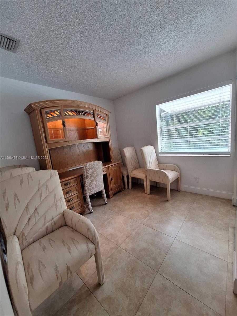 Small Image of 1575 NORTH EAST 38TH ST, Oakland Park Number 36