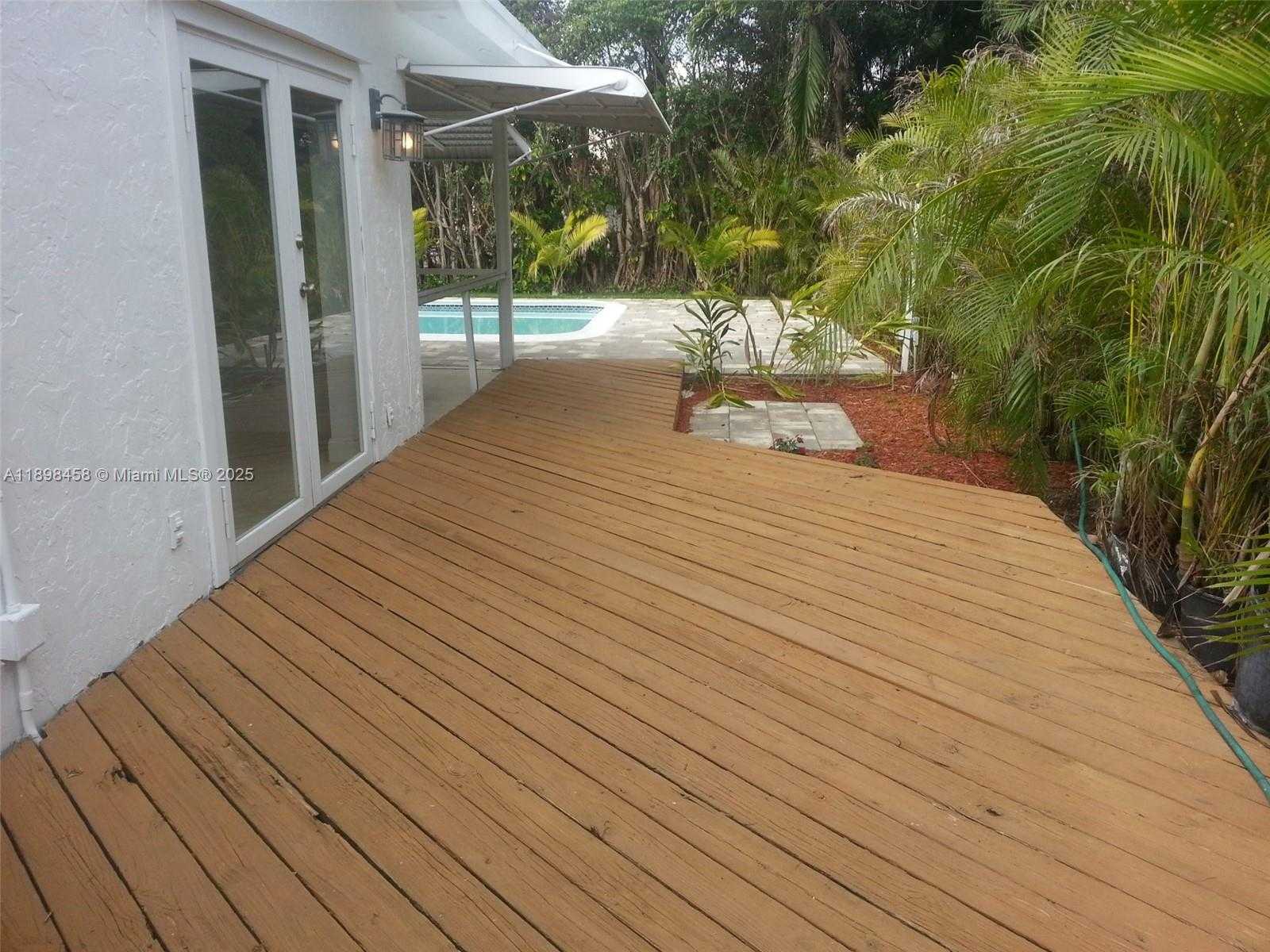 Small Image of 1575 NORTH EAST 38TH ST, Oakland Park Number 43