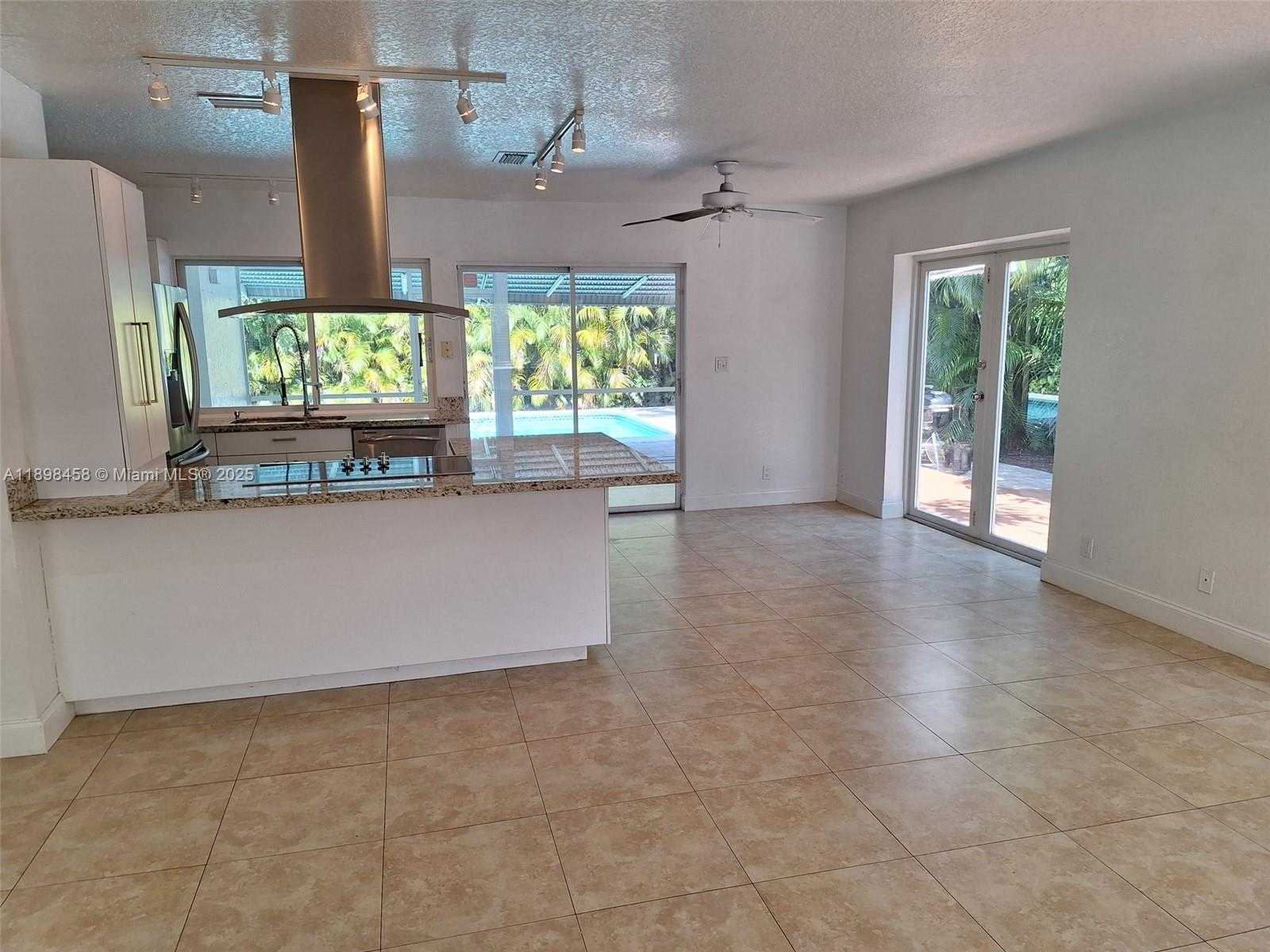Small Image of 1575 NORTH EAST 38TH ST, Oakland Park Number 6
