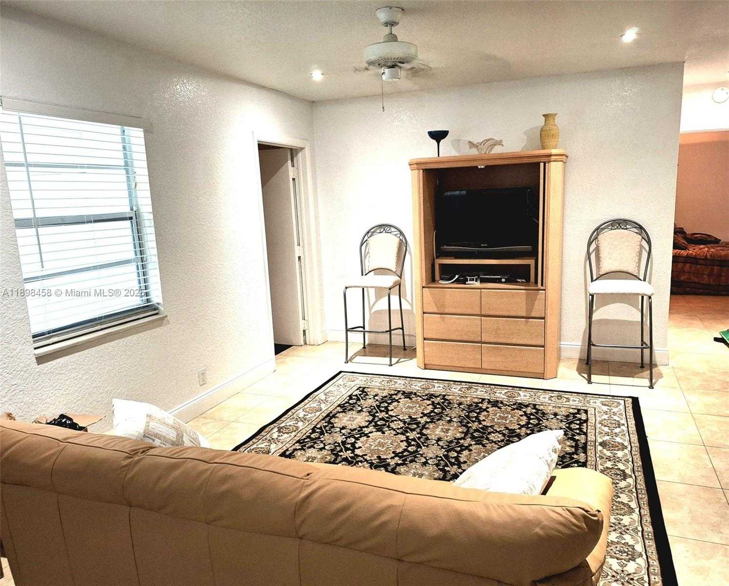 Small Image of 1575 NORTH EAST 38TH ST, Oakland Park Number 9