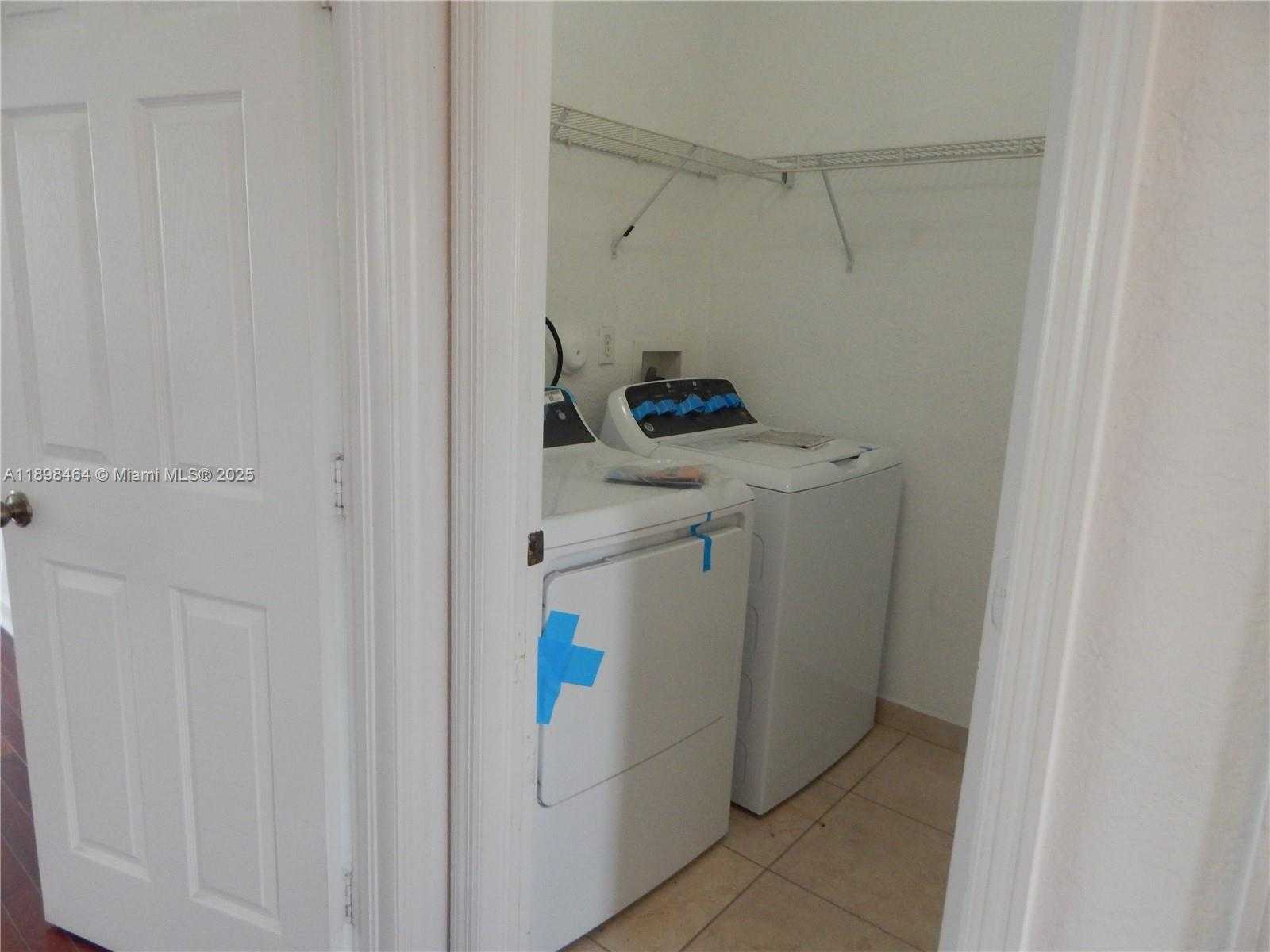 Small Image of 10205 NORTH WEST 10TH ST, Miami Number 17