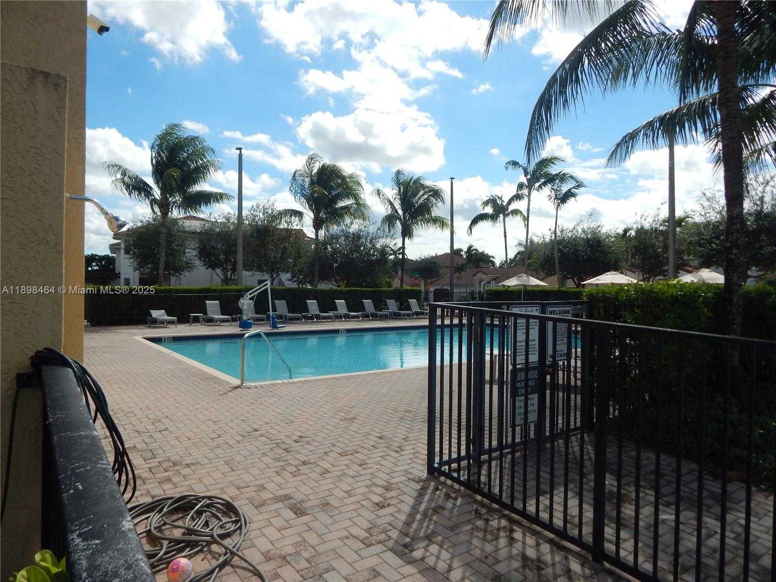 Small Image of 10205 NORTH WEST 10TH ST, Miami Number 22