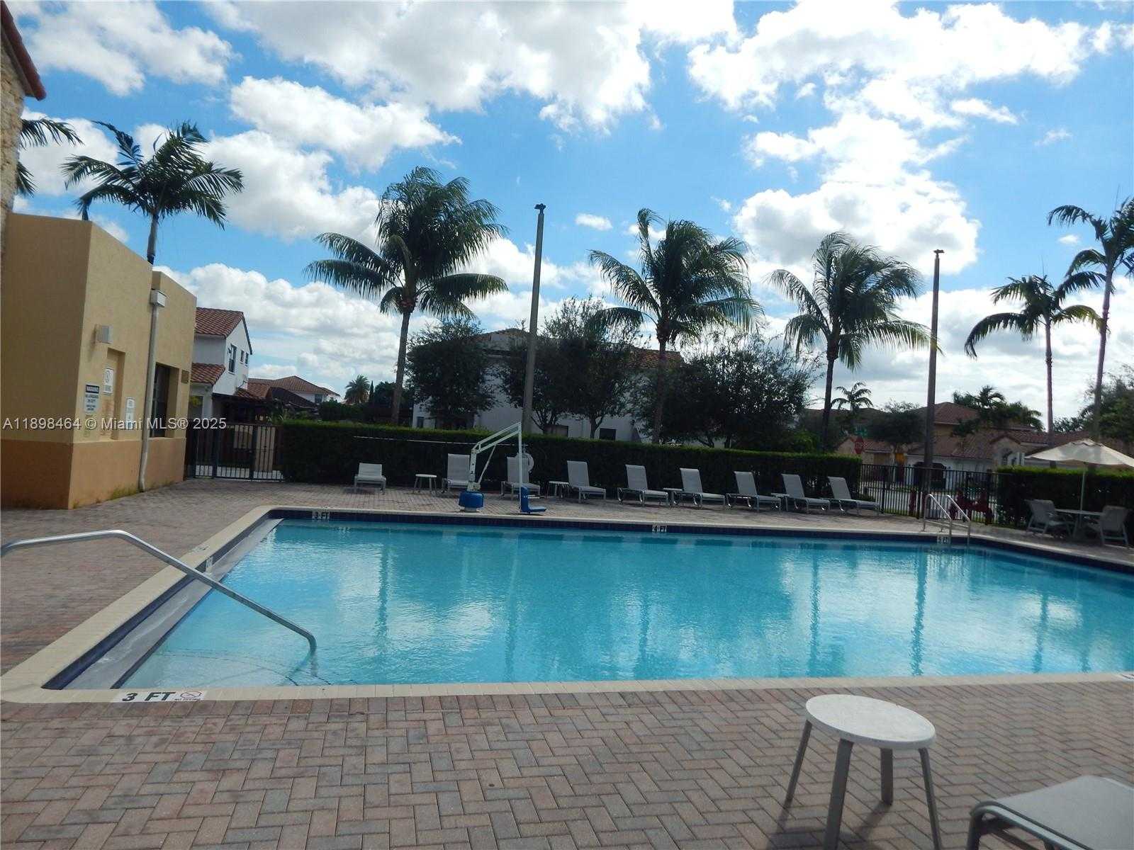 Small Image of 10205 NORTH WEST 10TH ST, Miami Number 23