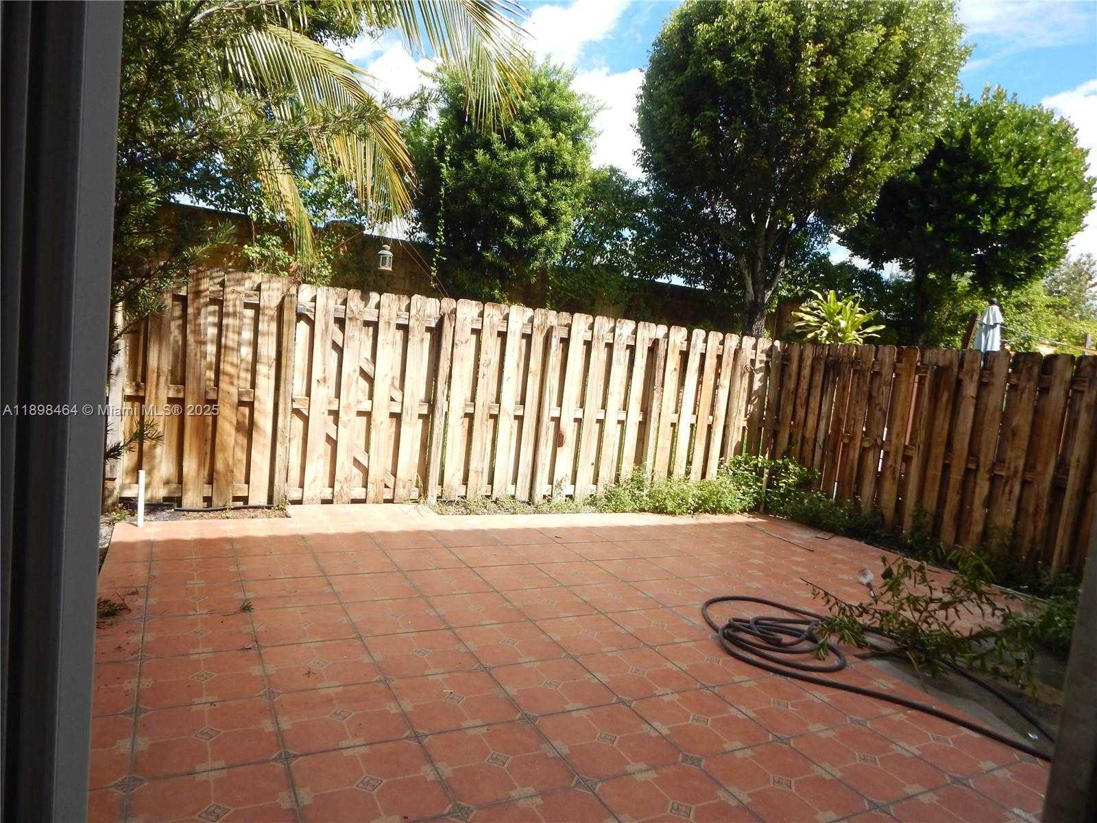 Small Image of 10205 NORTH WEST 10TH ST, Miami Number 7