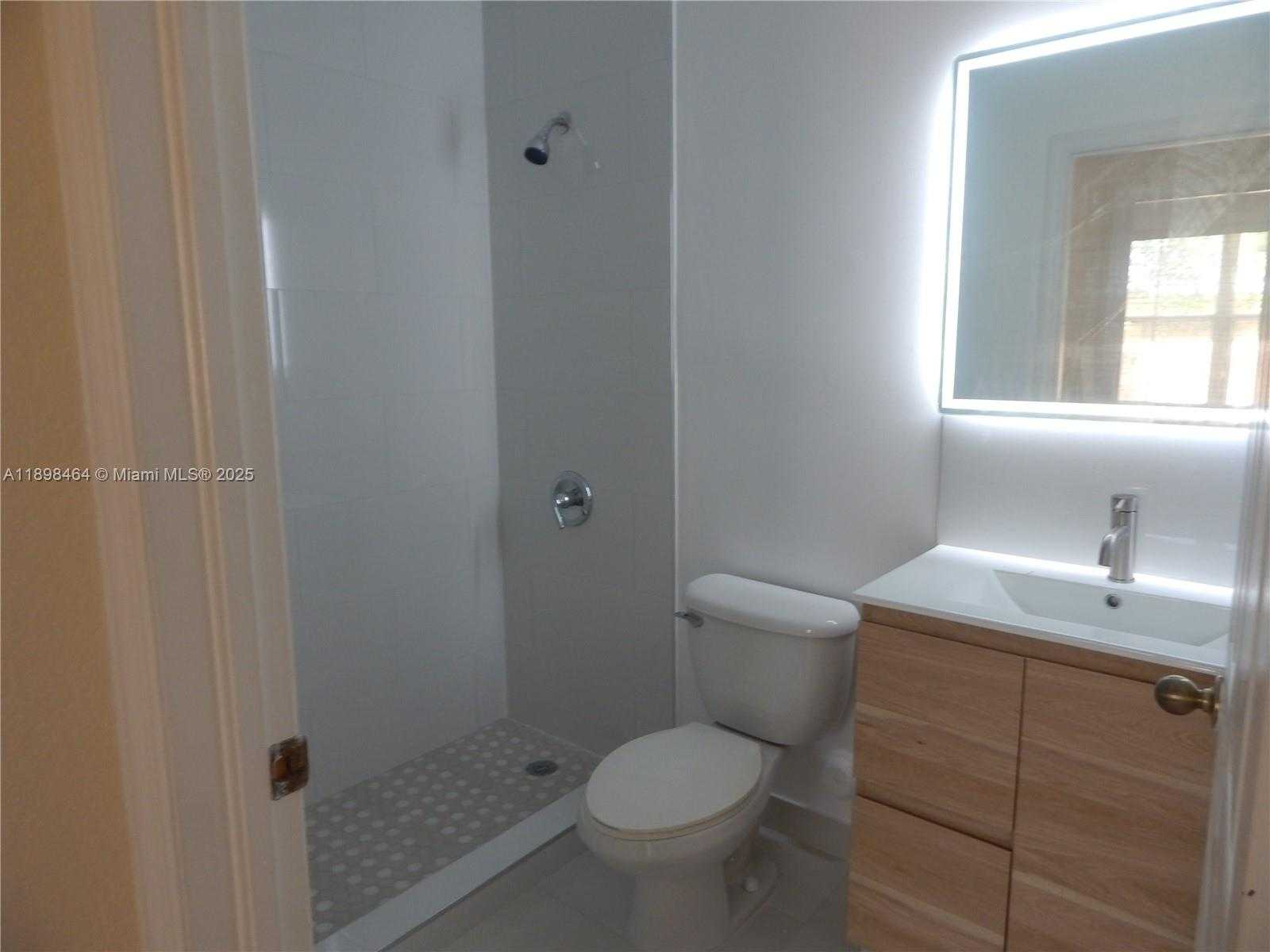 Small Image of 10205 NORTH WEST 10TH ST, Miami Number 8