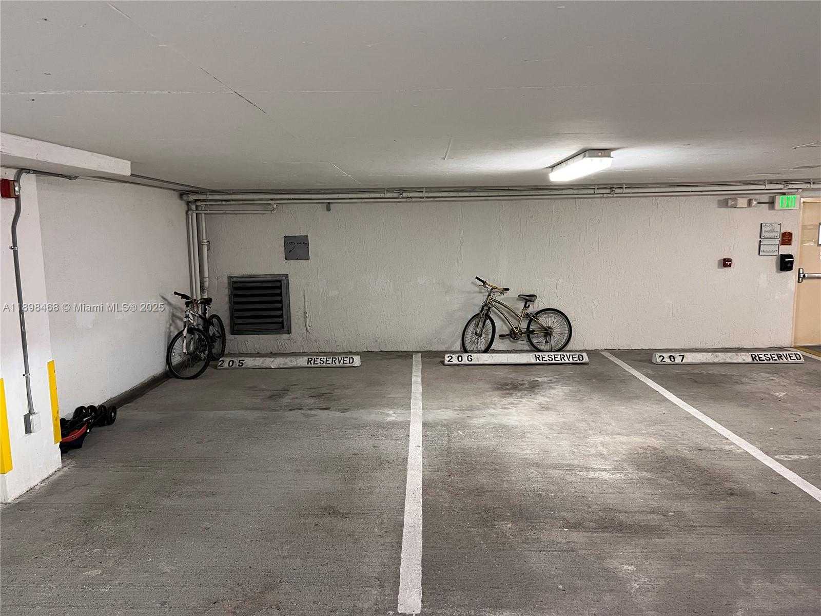 Small Image of 16500 COLLINS AVE #656, Sunny Isles Beach Number 47