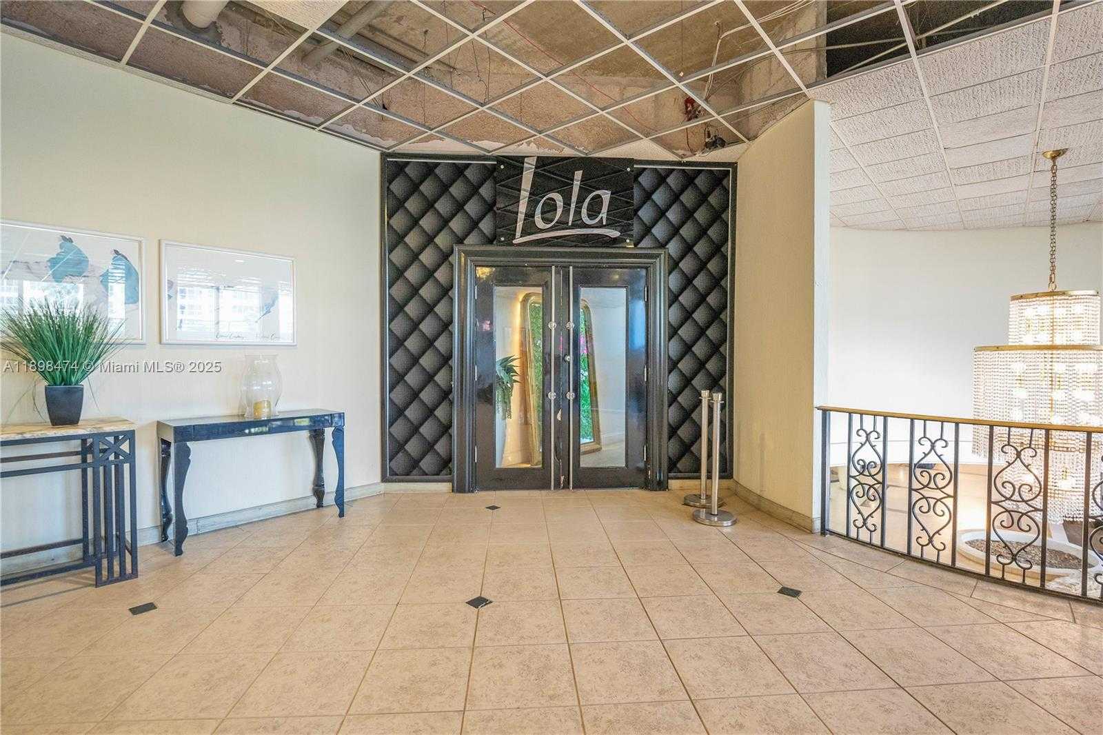 Small Image of 5555 COLLINS AVE #8P, Miami Beach Number 16