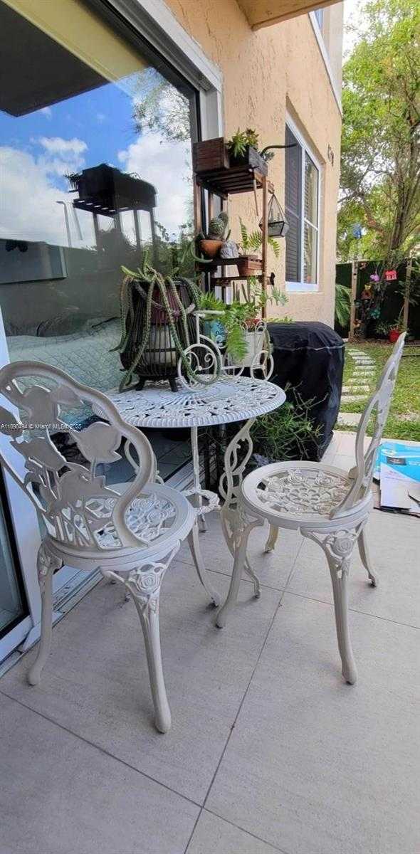 Small Image of 4210 NORTH WEST 79TH AVE #1E, Doral Number 22