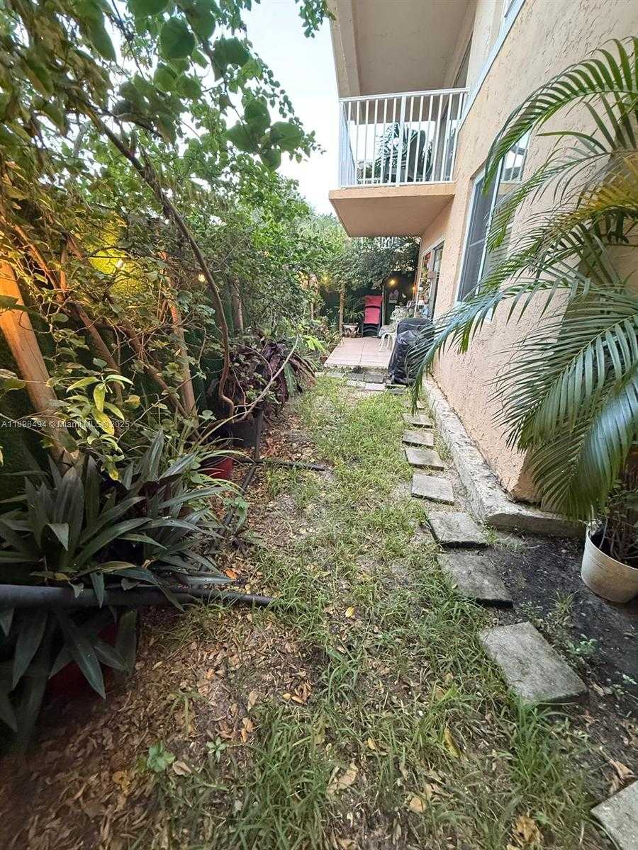 Small Image of 4210 NORTH WEST 79TH AVE #1E, Doral Number 40