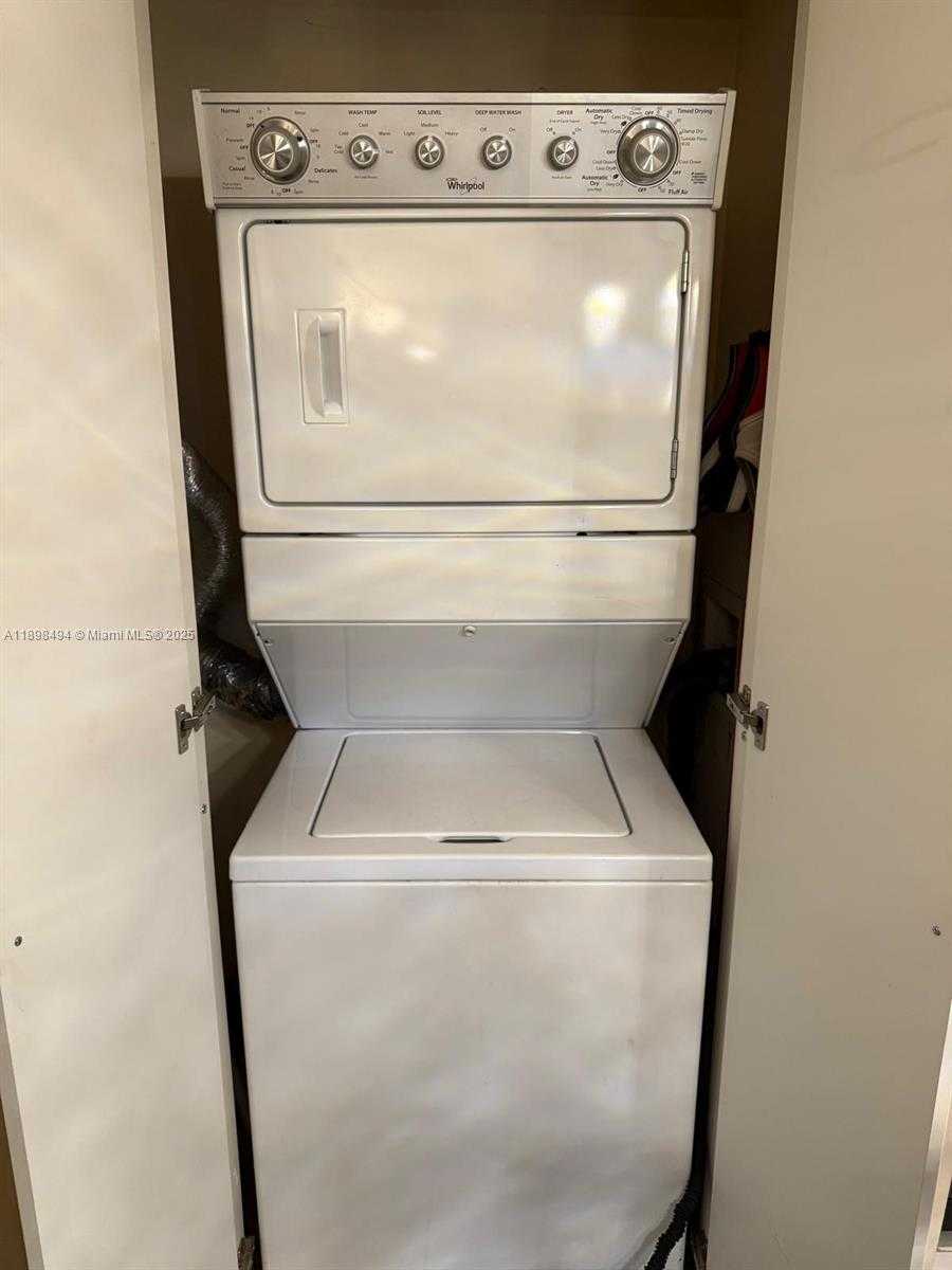 Small Image of 4210 NORTH WEST 79TH AVE #1E, Doral Number 52