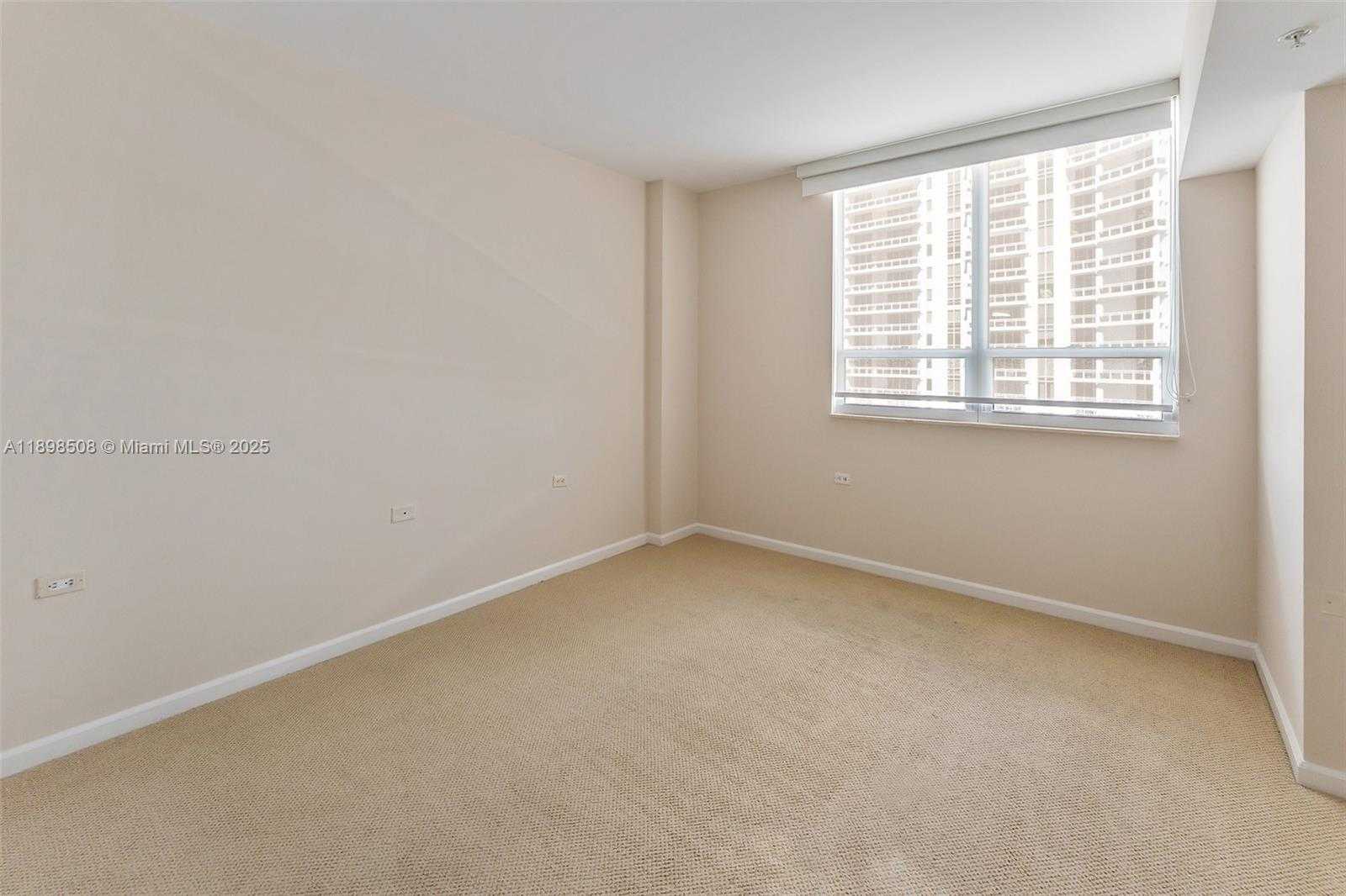 Small Image of 801 BRICKELL KEY BLVD #1012, Miami Number 22