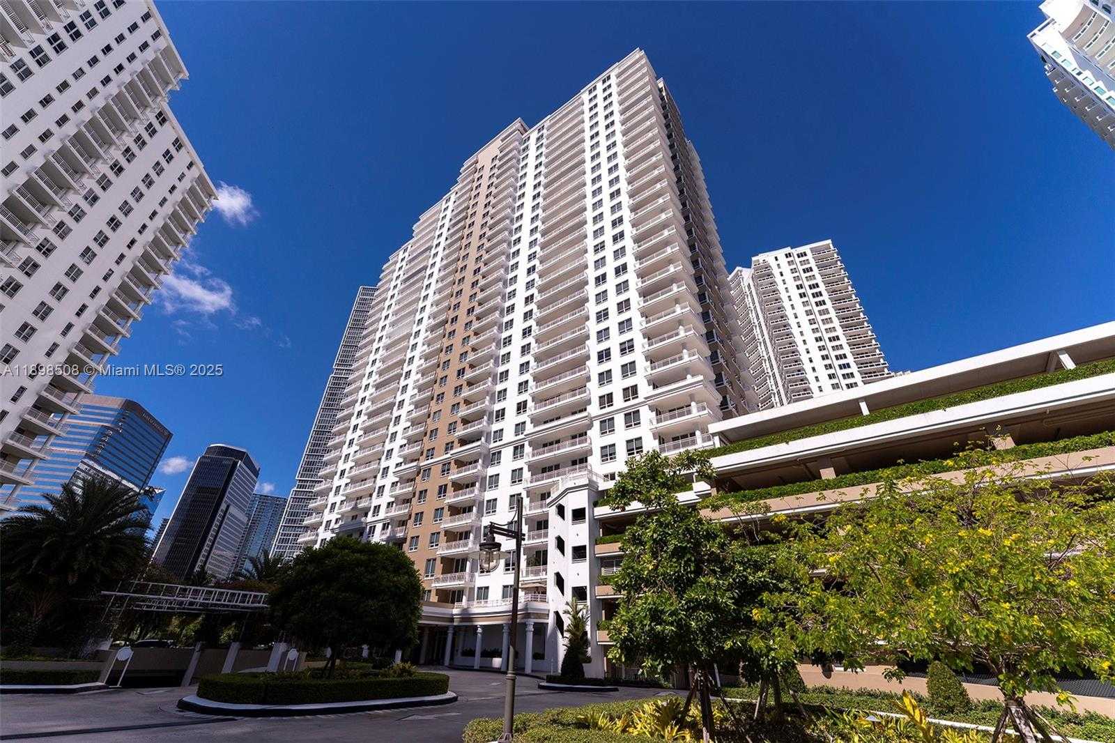 Small Image of 801 BRICKELL KEY BLVD #1012, Miami Number 3
