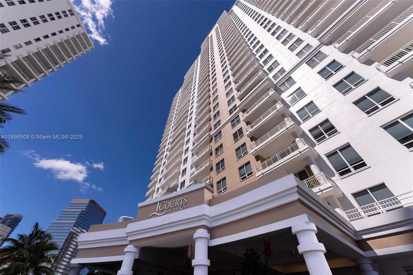 Small Image of 801 BRICKELL KEY BLVD #1012, Miami Number 5