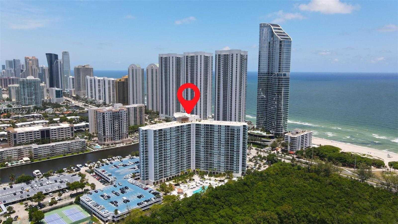 Small Image of 100 BAYVIEW DR #308, Sunny Isles Beach Number 26