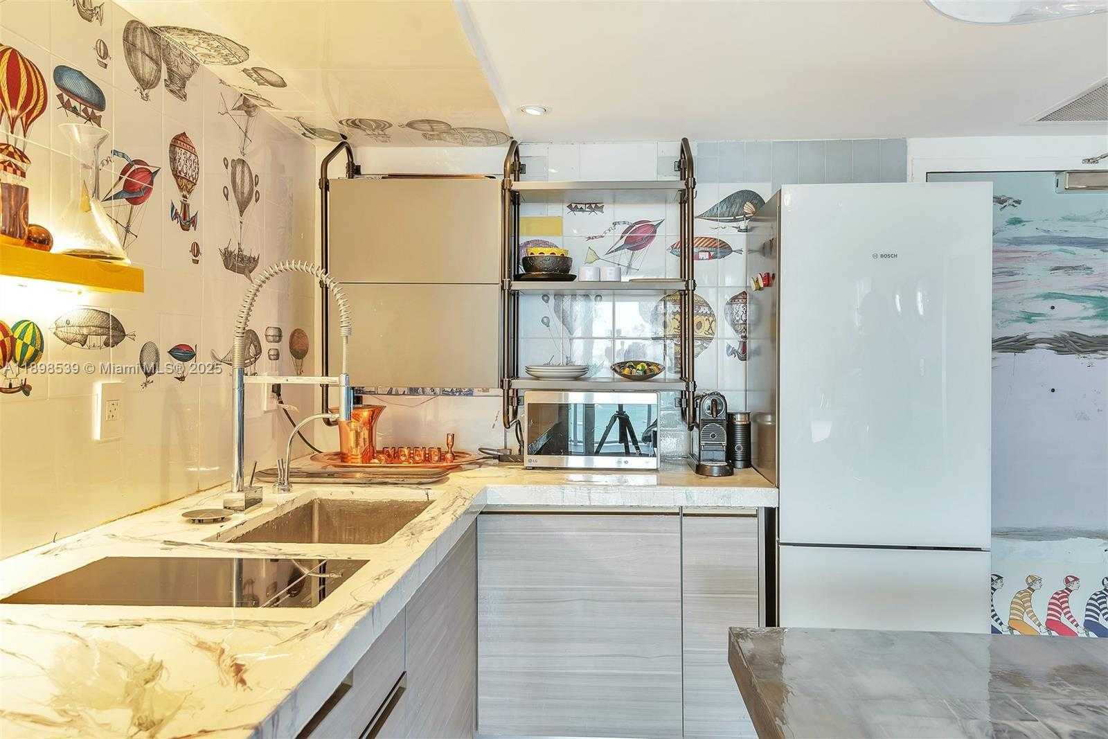 Small Image of 1100 WEST AVE #1020, Miami Beach Number 11