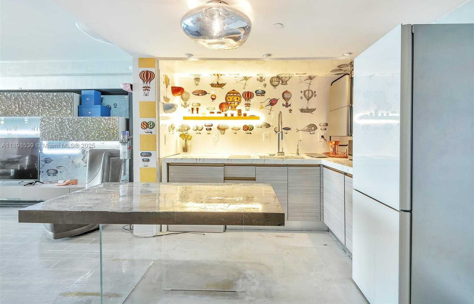 Small Image of 1100 WEST AVE #1020, Miami Beach Number 8