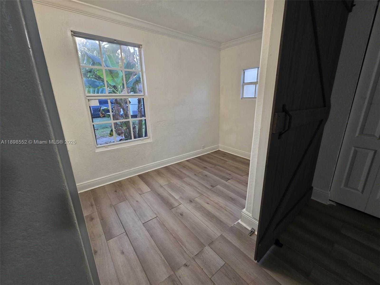 Small Image of 2523 NORTH WEST 32ND ST #2523, Miami Number 4